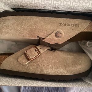 Birkenstock slides enclosed